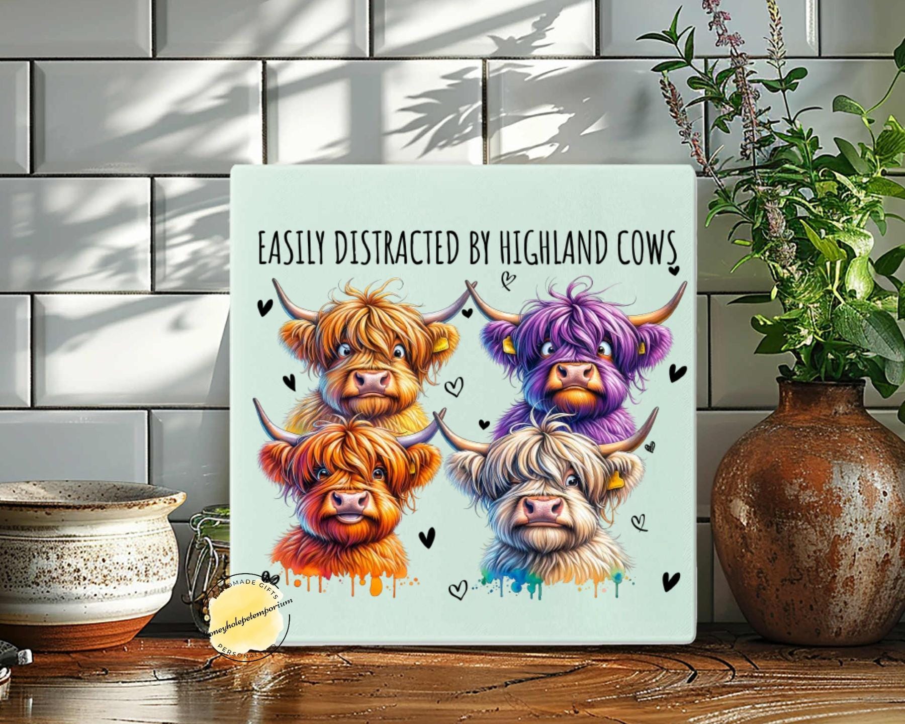 Easily Distracted by Highland Cows Square Glass Chopping Board – Cute Highland Cow Kitchen Board, Funny Cow Gift, Farmhouse Kitchen Decor