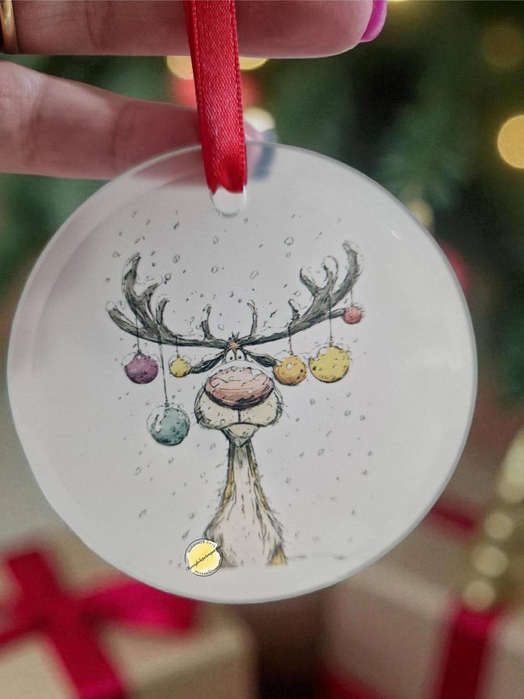 Highland Cow Christmas Bauble – Santa Hat Glass Ornament, Rustic Farmhouse Decor