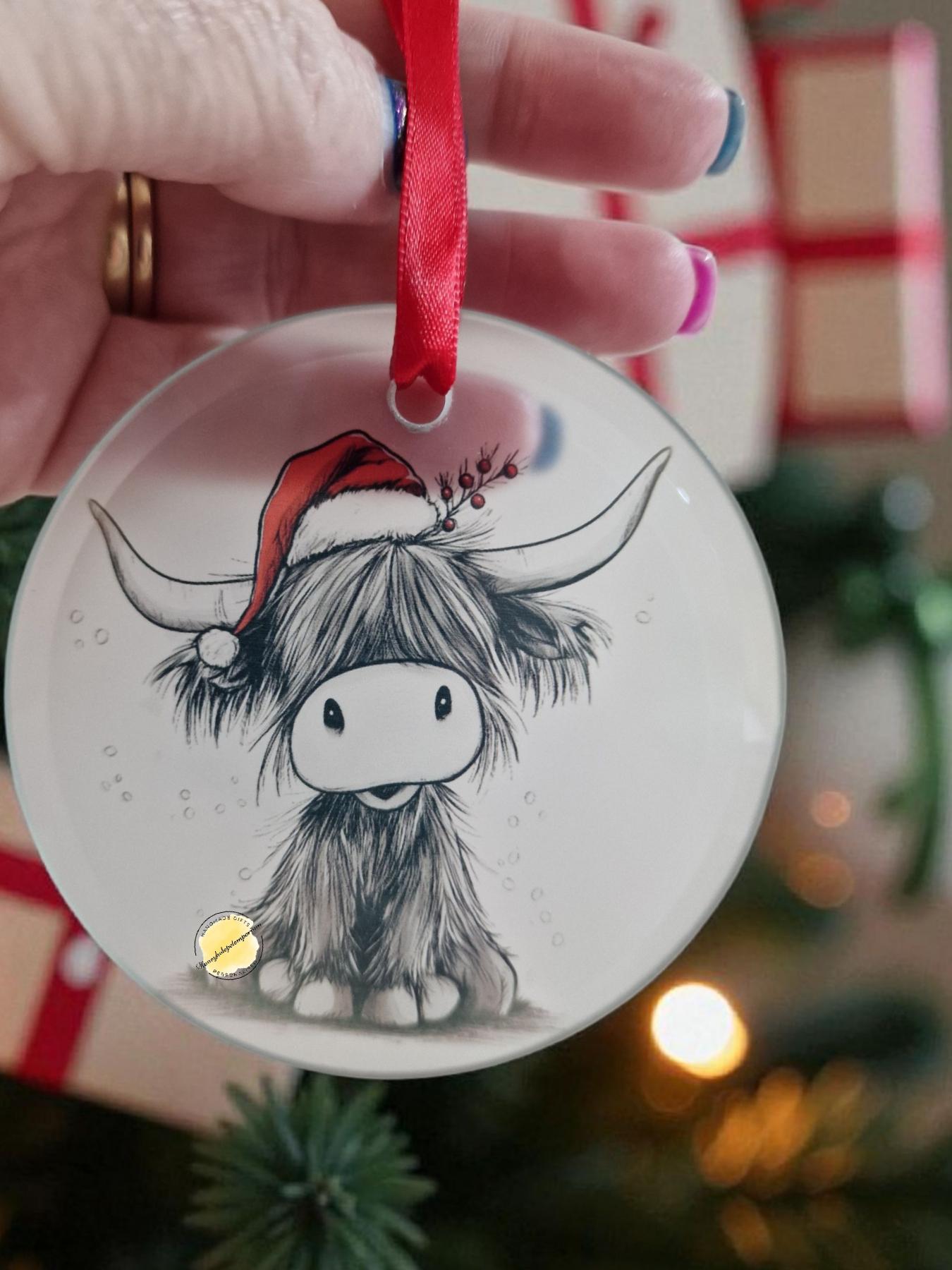 Highland Cow Christmas Bauble – Santa Hat Glass Ornament, Rustic Farmhouse Decor